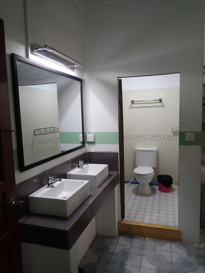 Lazy Gecko Guesthouse 金边 外观 照片
