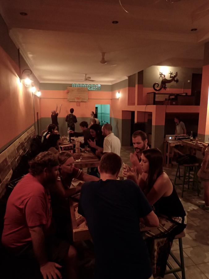 Lazy Gecko Guesthouse 金边 外观 照片